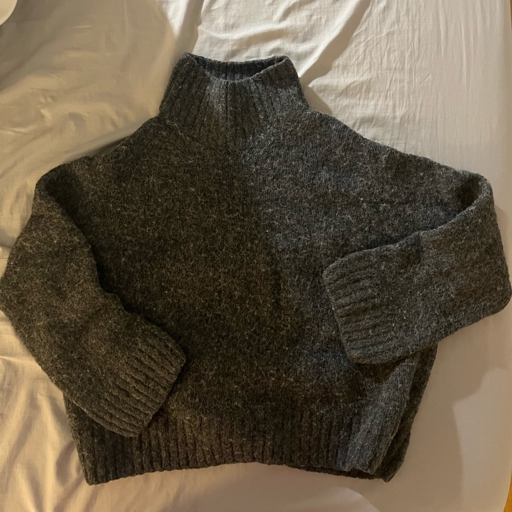 H&M Grey Sweater